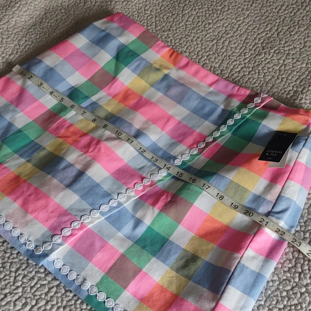 NWT Crown & Ivy Pastel Plaid Skort 16W